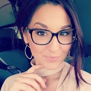 Meet your Posher, Krystal